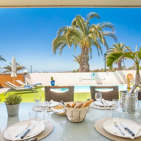 Caletas Village بيت للعطل *