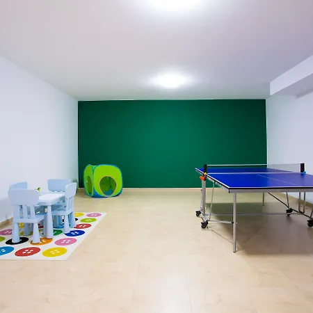 卡勒塔斯村庄旅馆