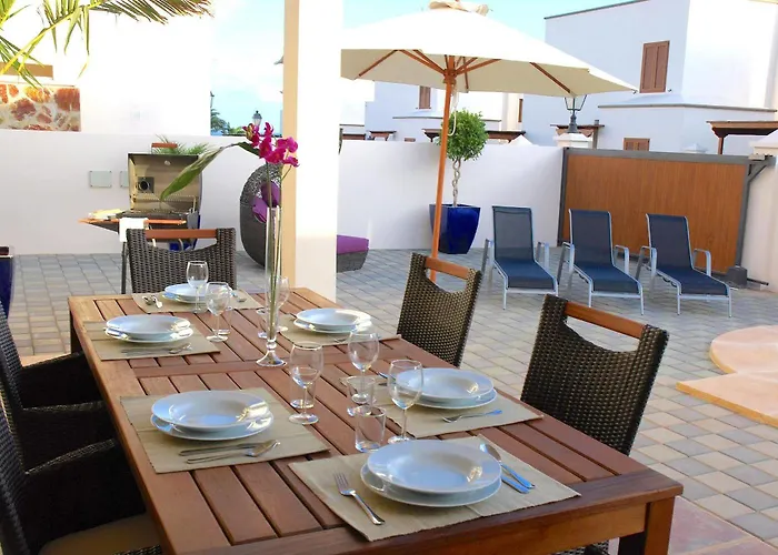 卡勒塔斯村庄旅馆